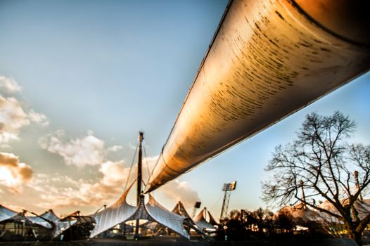 Start van een bobslee tijdens de bobslee olympische spelen 2026 op de olympische baan in Italië