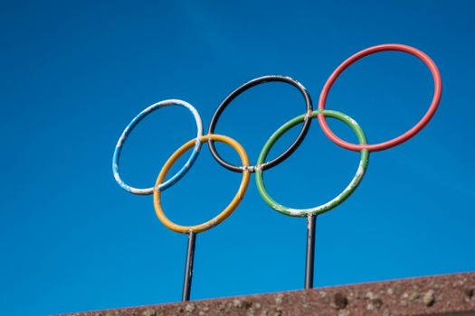 Publiek in de Arena di Verona tijdens de sluitingsceremonie olympische spelen 2026